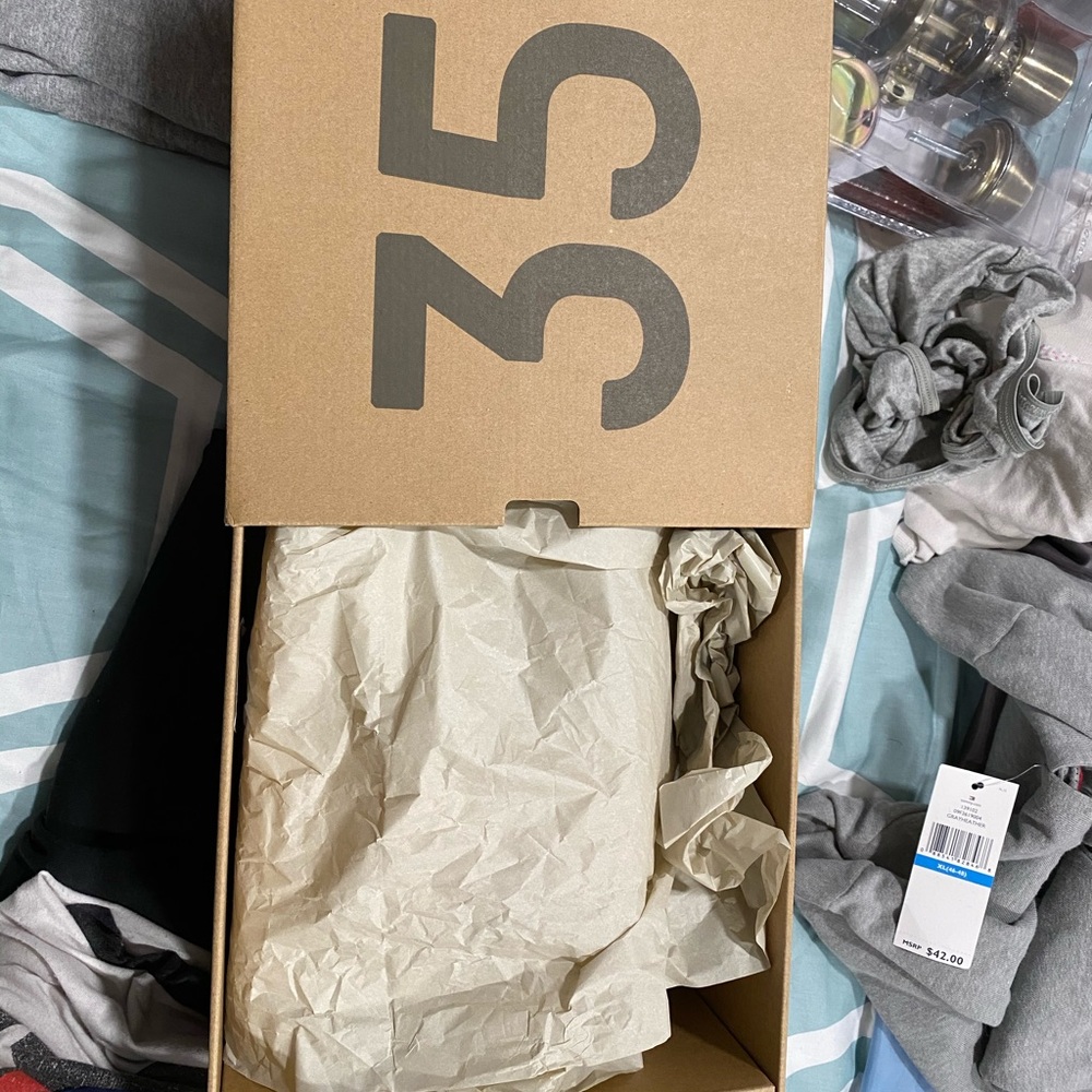 Adidas yeezy boost 350 V2